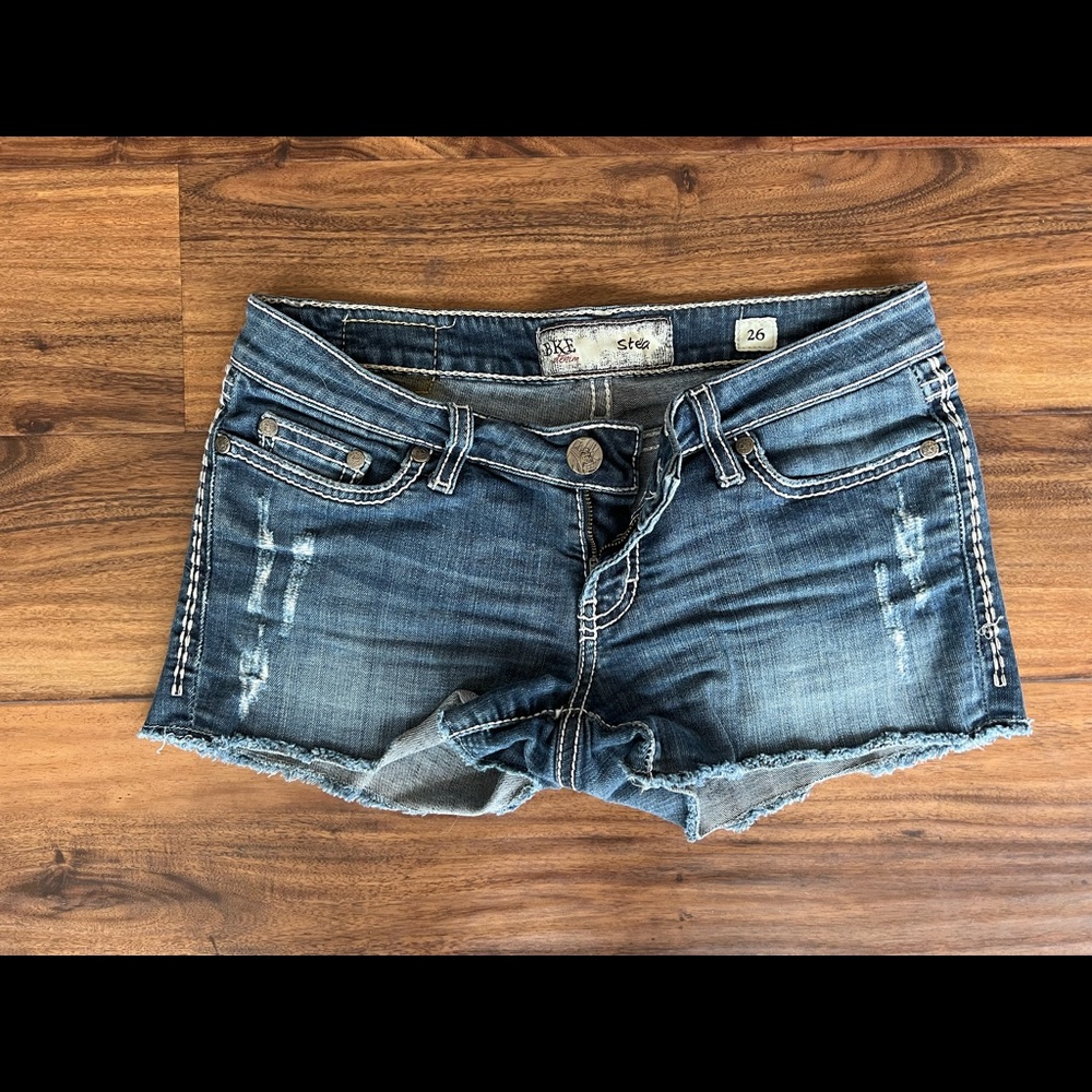 BKE Stella shorts size 26-barely worn